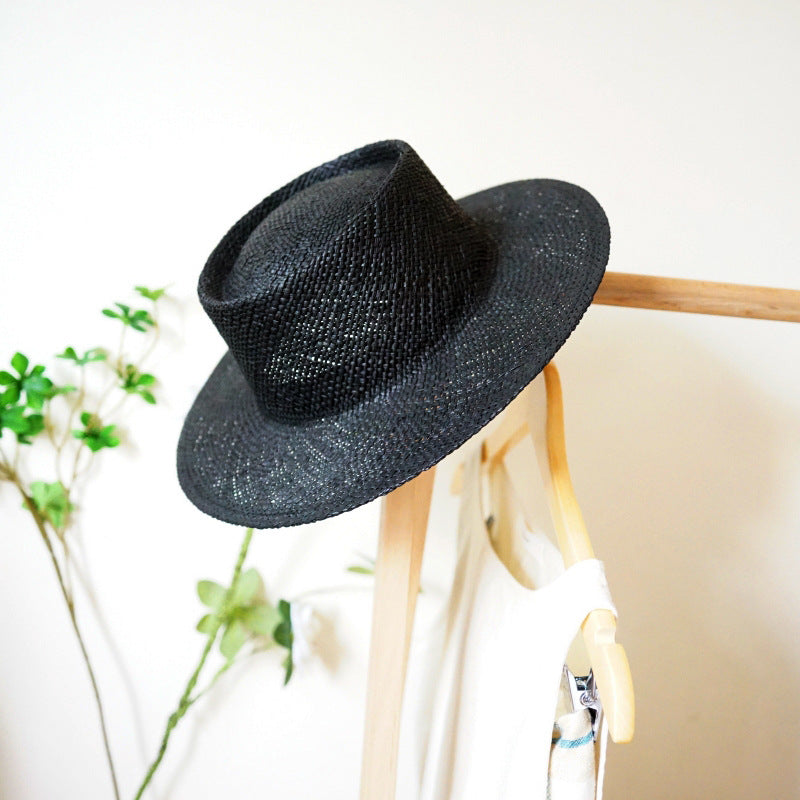 Black straw flat hat for women in summer sun protection and sun protection on the beach woven straw hat with wide brim