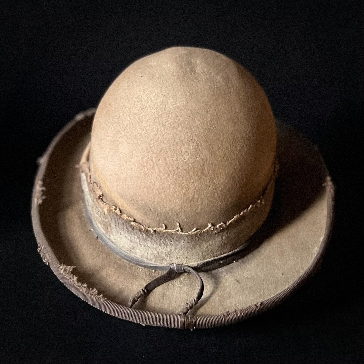 Ribbon decorated sheep felt hat oval top pure wool felt hat